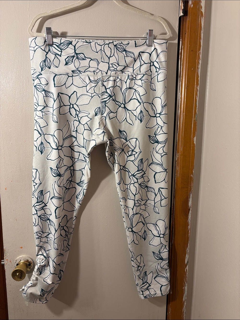 *2for$15 Joy Lab White Leggings with Teal Floral design